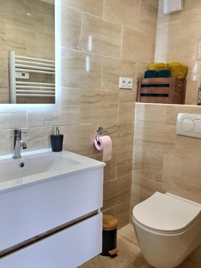 Bleu Lavande 1 - Appartement Cosy Ambiance Village Истр Екстериор снимка